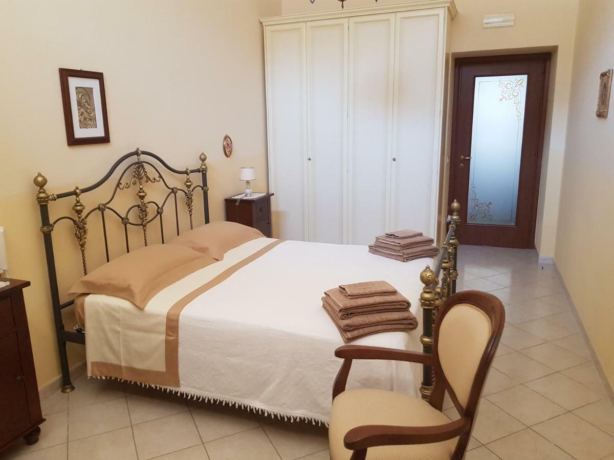 Half House Floridia Villa ภายนอก รูปภาพ