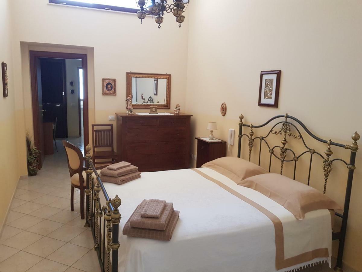 Half House Floridia Villa ภายนอก รูปภาพ