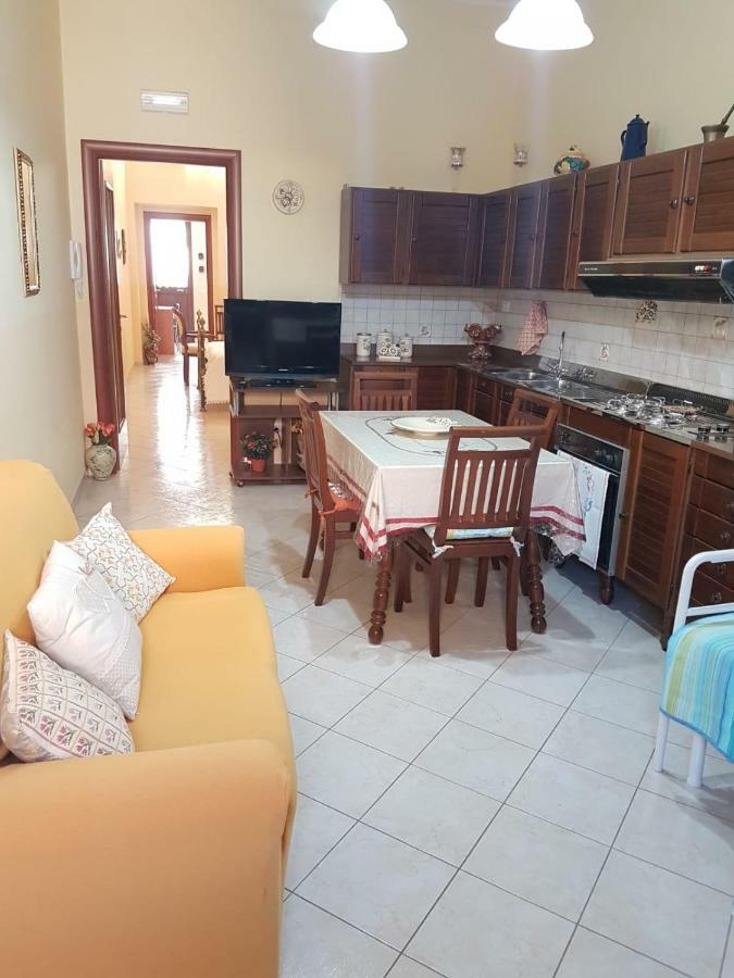 Half House Floridia Villa ภายนอก รูปภาพ